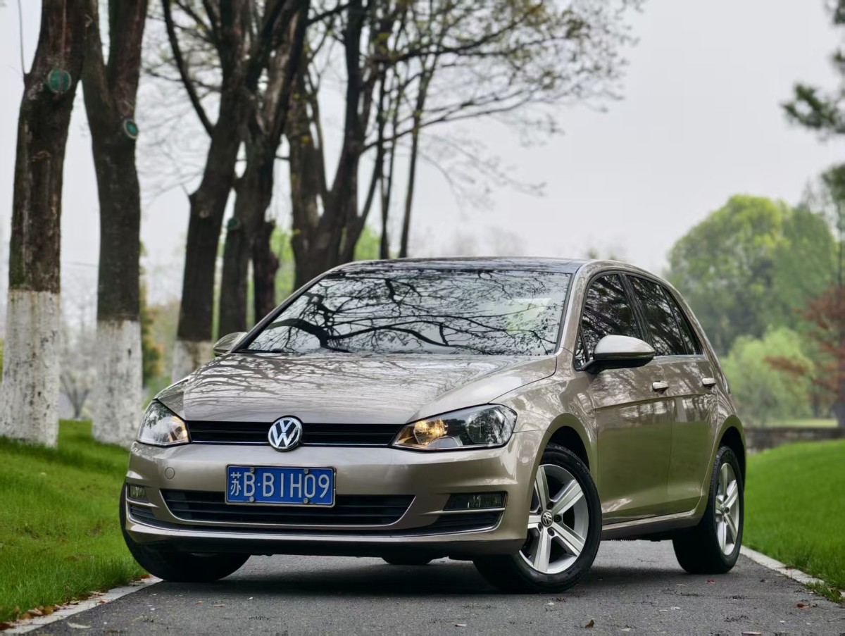 Volkswagen Golf 2016 car image 