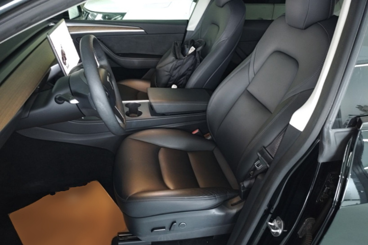 Tesla Model Y 2021 #15 Tesla Model Y 2021 car image #15