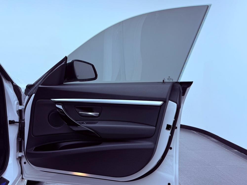 BMW 3 Series GT 2019 car image #28
