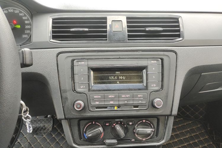 Volkswagen Santana 2019 #13 Volkswagen Santana 2019 car image #13