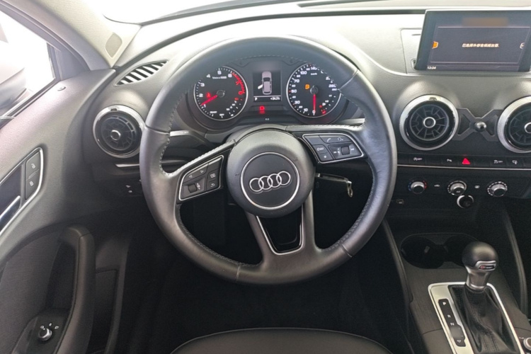 Audi A3 2017 immagine di auto #15