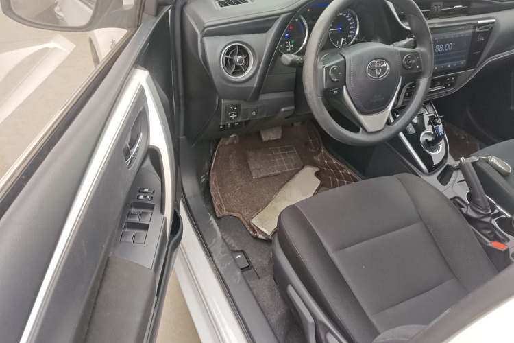 Toyota Corolla Hybird E+ 2021 immagine di auto #16