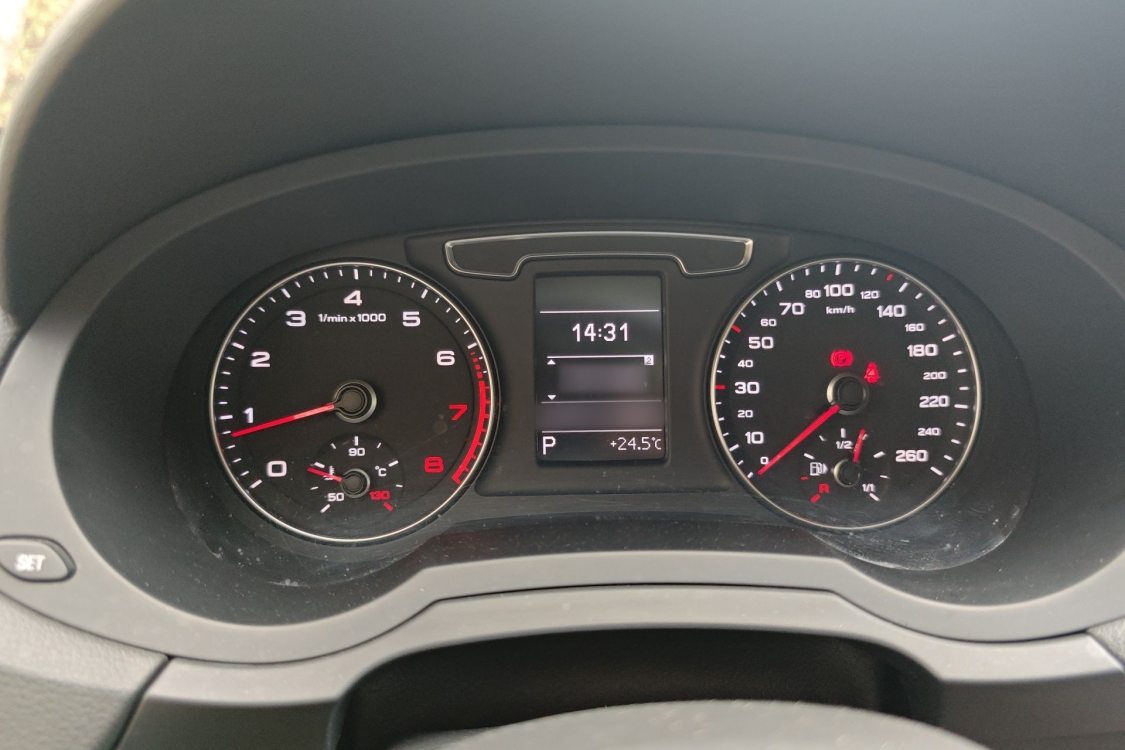 Audi Q3 2016 #7 Audi Q3 2016 car image #7