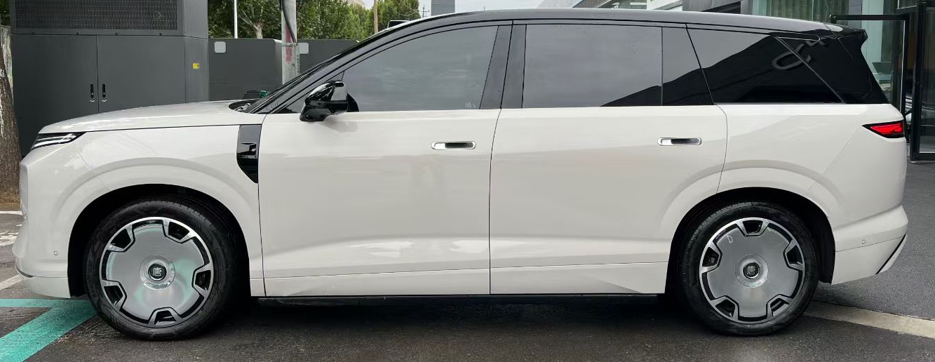 BYD Tang New Energy 2026 #4 BYD Tang New Energy 2026 صورة سيارة #4