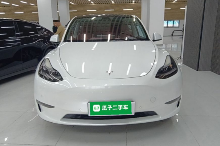 Tesla Model Y 2021 #3 Tesla Model Y 2021 car image #3