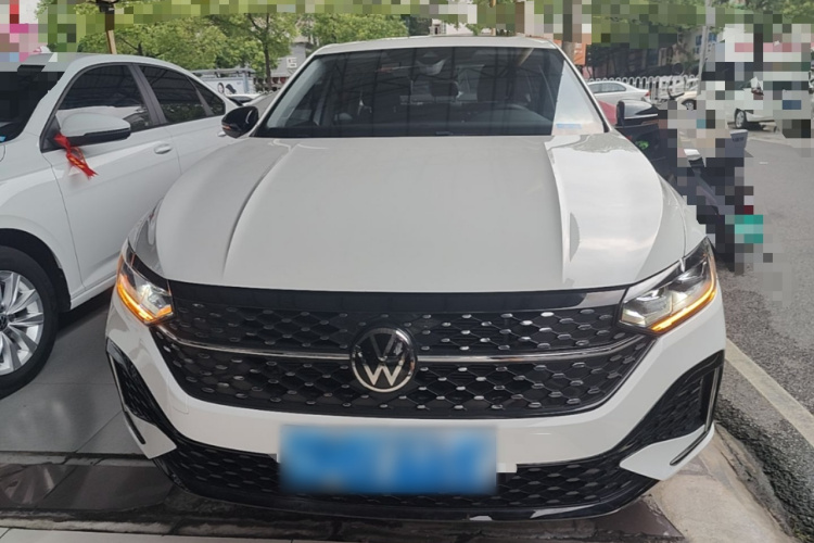 Volkswagen Lavida 2023 car image #3