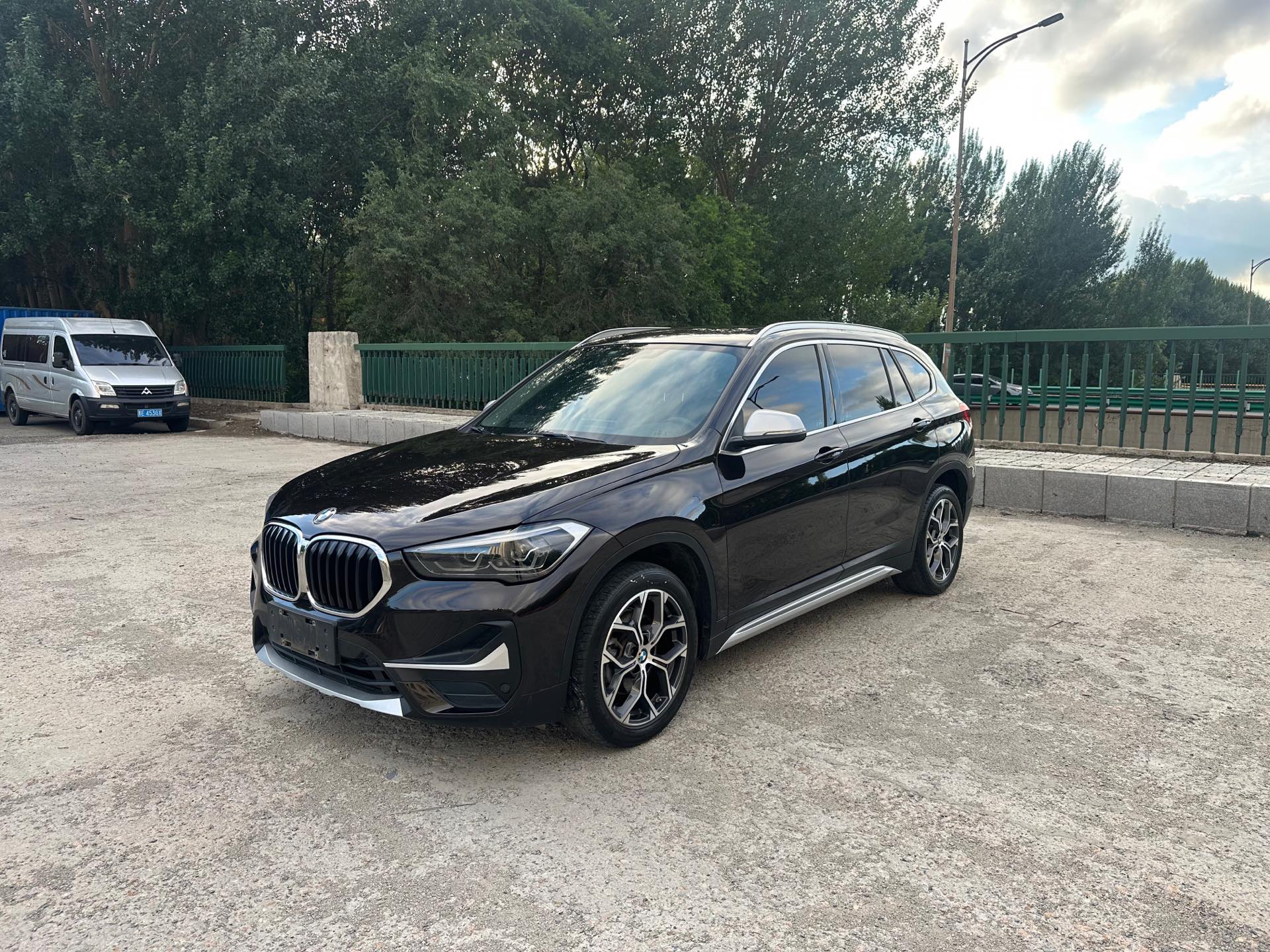 BMW X1 2022 BMW X1 2022 car image
