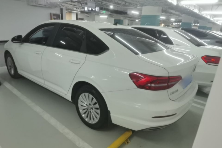 Volkswagen Lavida 2018 image de voiture #5