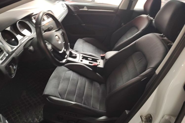 Volkswagen Golf 2019 #15 Volkswagen Golf 2019 car image #15