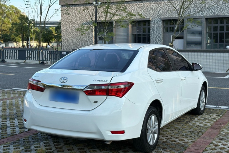 Toyota Corolla 2018 #9 Toyota Corolla 2018 car image #9