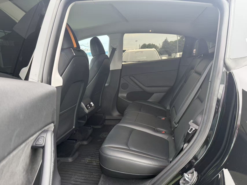 Tesla Model Y 2023 #7 Tesla Model Y 2023 car image #7