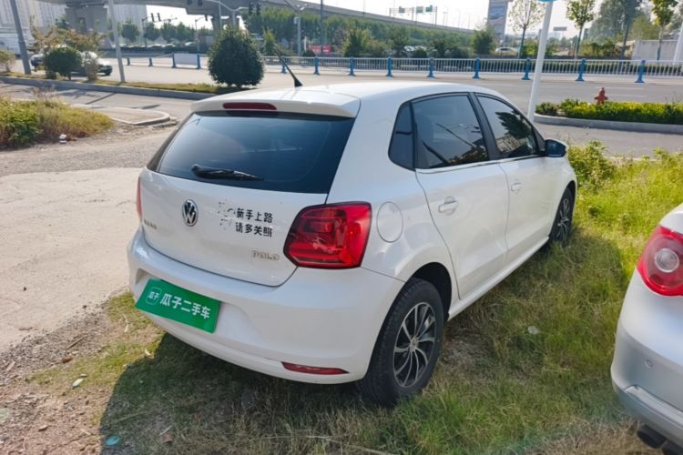 Volkswagen Polo 2016 car image #7