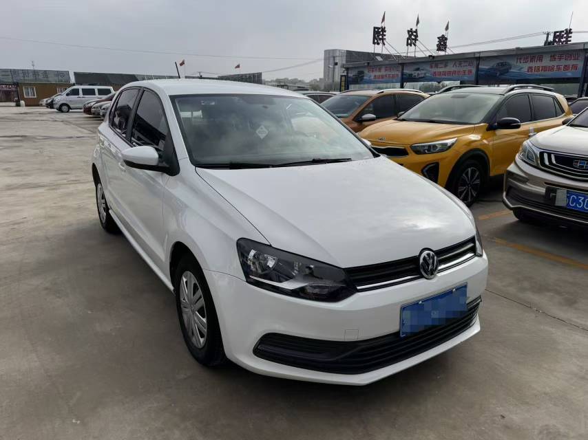 Volkswagen Polo 2019 car image #3