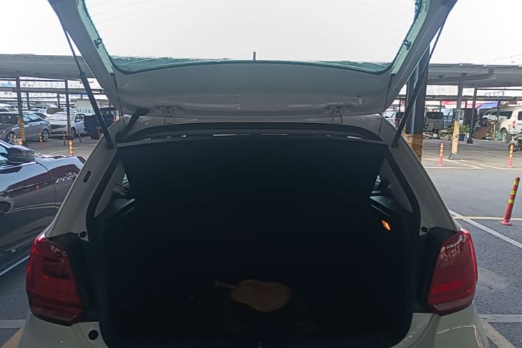Volkswagen Polo 2019 #19 Volkswagen Polo 2019 car image #19