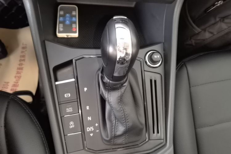Volkswagen Lavida 2018 car image #14