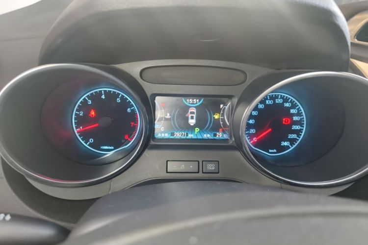 BYD Yuan 2016 car image #12