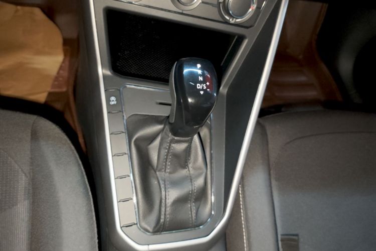 Volkswagen Polo 2020 car image #18