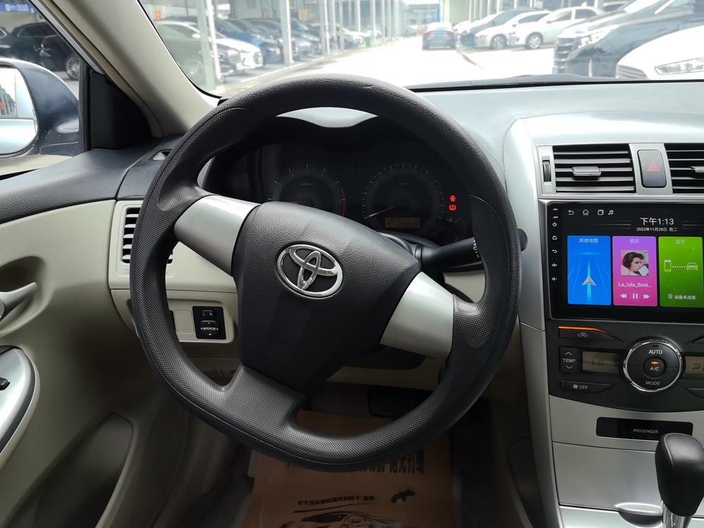 Toyota Corolla 2011 immagine di auto #11