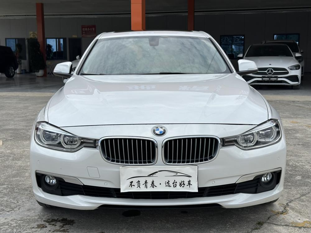 BMW 3 Series 2018 car image #2
