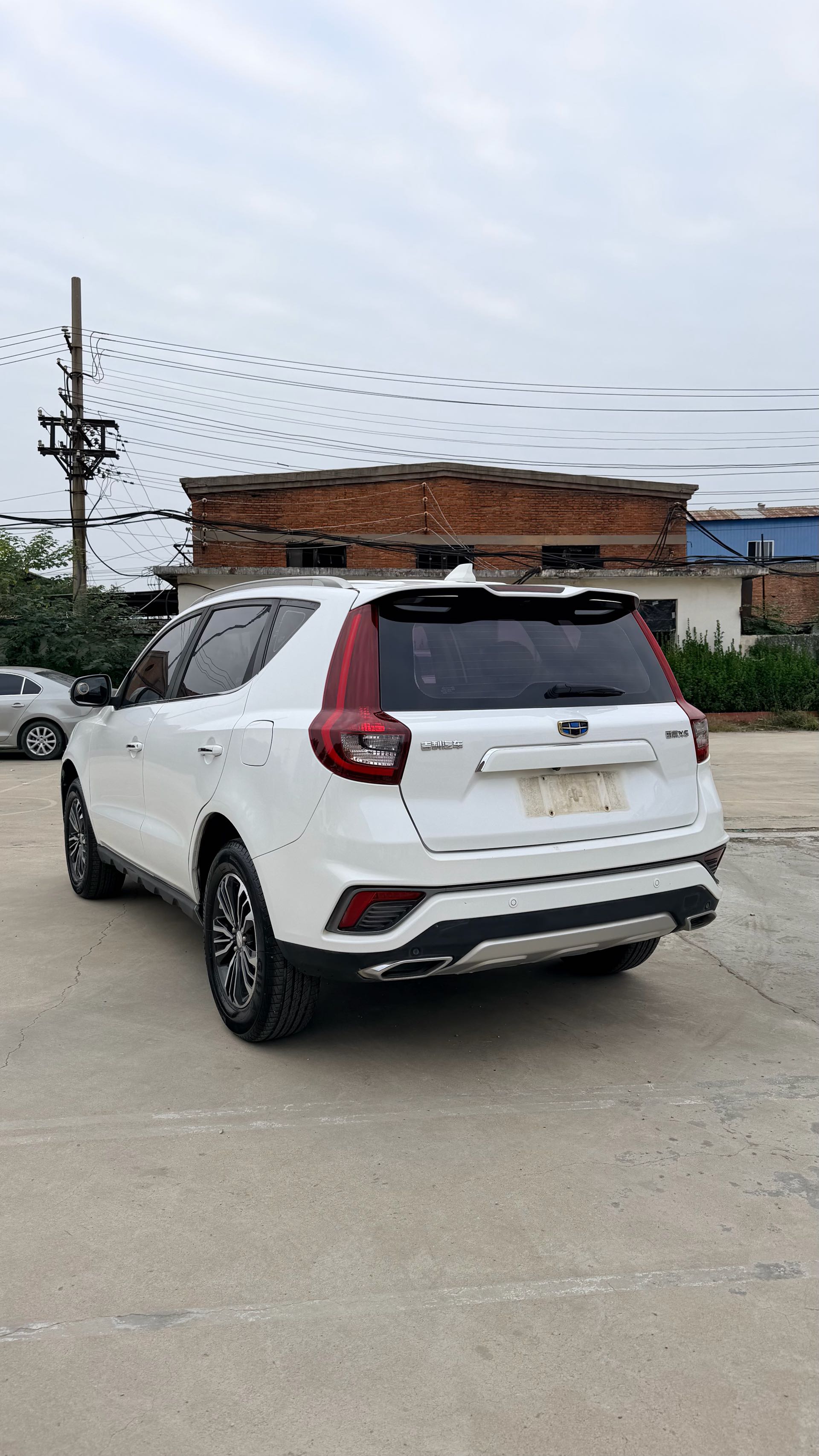 GEELY Vision X6 2019 car image #6