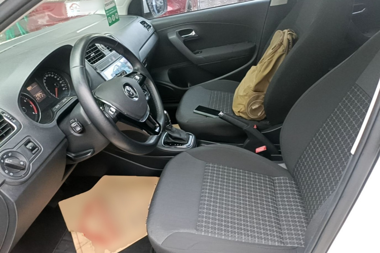 Volkswagen Polo 2016 #15 Volkswagen Polo 2016 car image #15