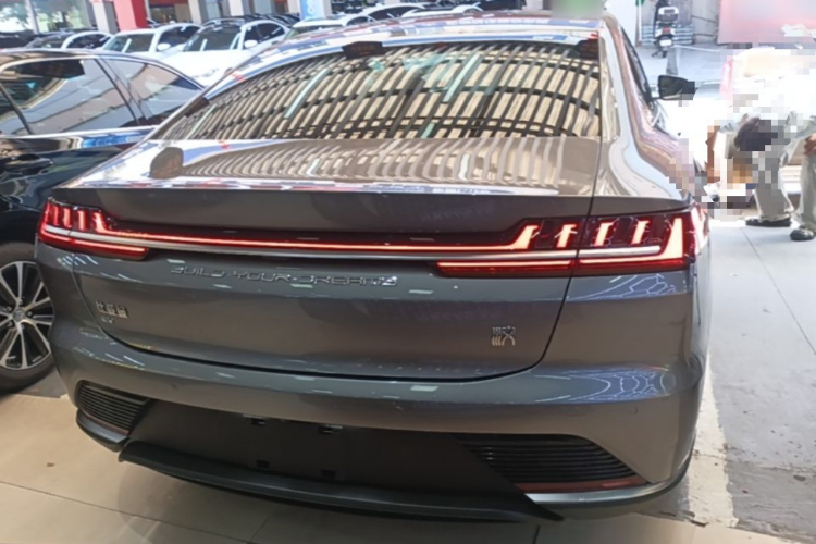 BYD Han 2022 car image #4