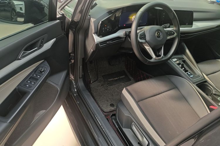 Volkswagen Golf 2021 #16 Volkswagen Golf 2021 صورة سيارة #16