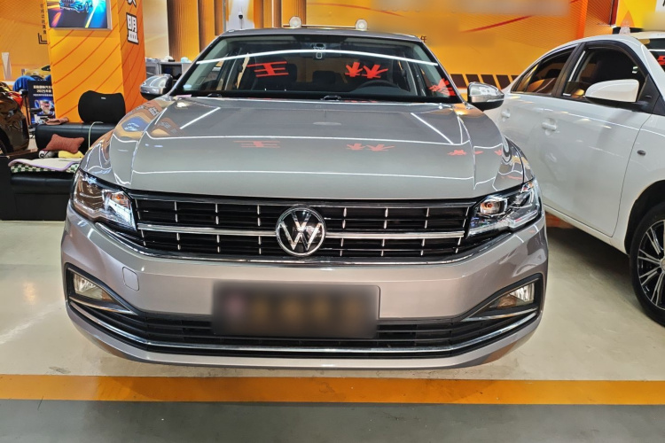 Volkswagen Bora 2022 car image #3