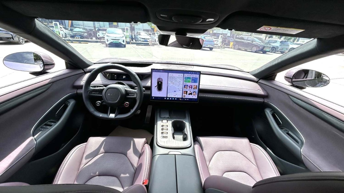 MI SU7 2024 car image #3