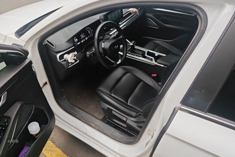 GEELY Emgrand 2022 #18 GEELY Emgrand 2022 car image #18
