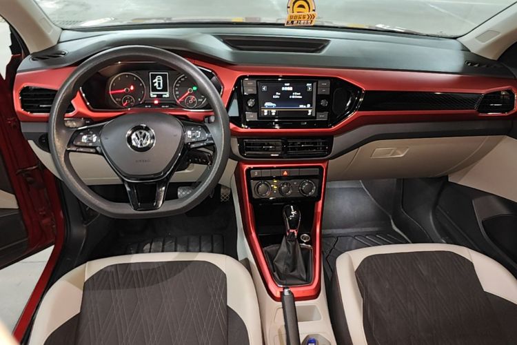 Volkswagen T-Cross 2019 car image #13