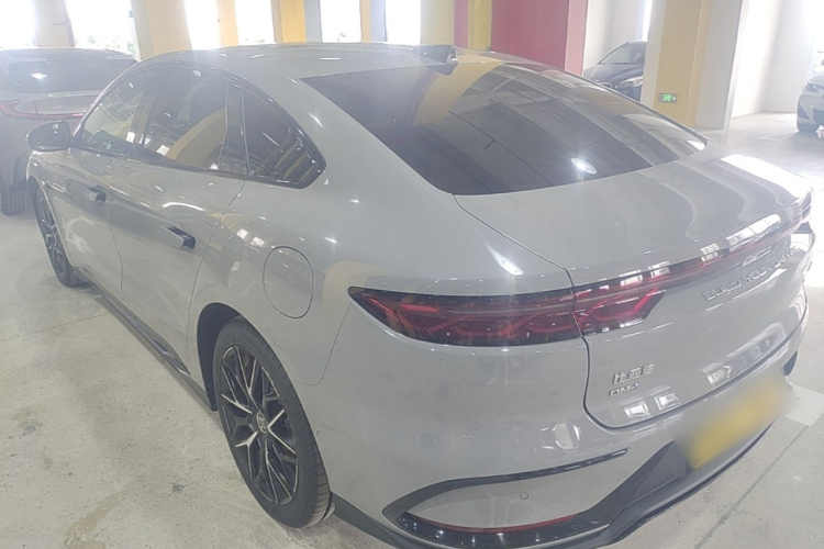 BYD Han 2025 car image #7