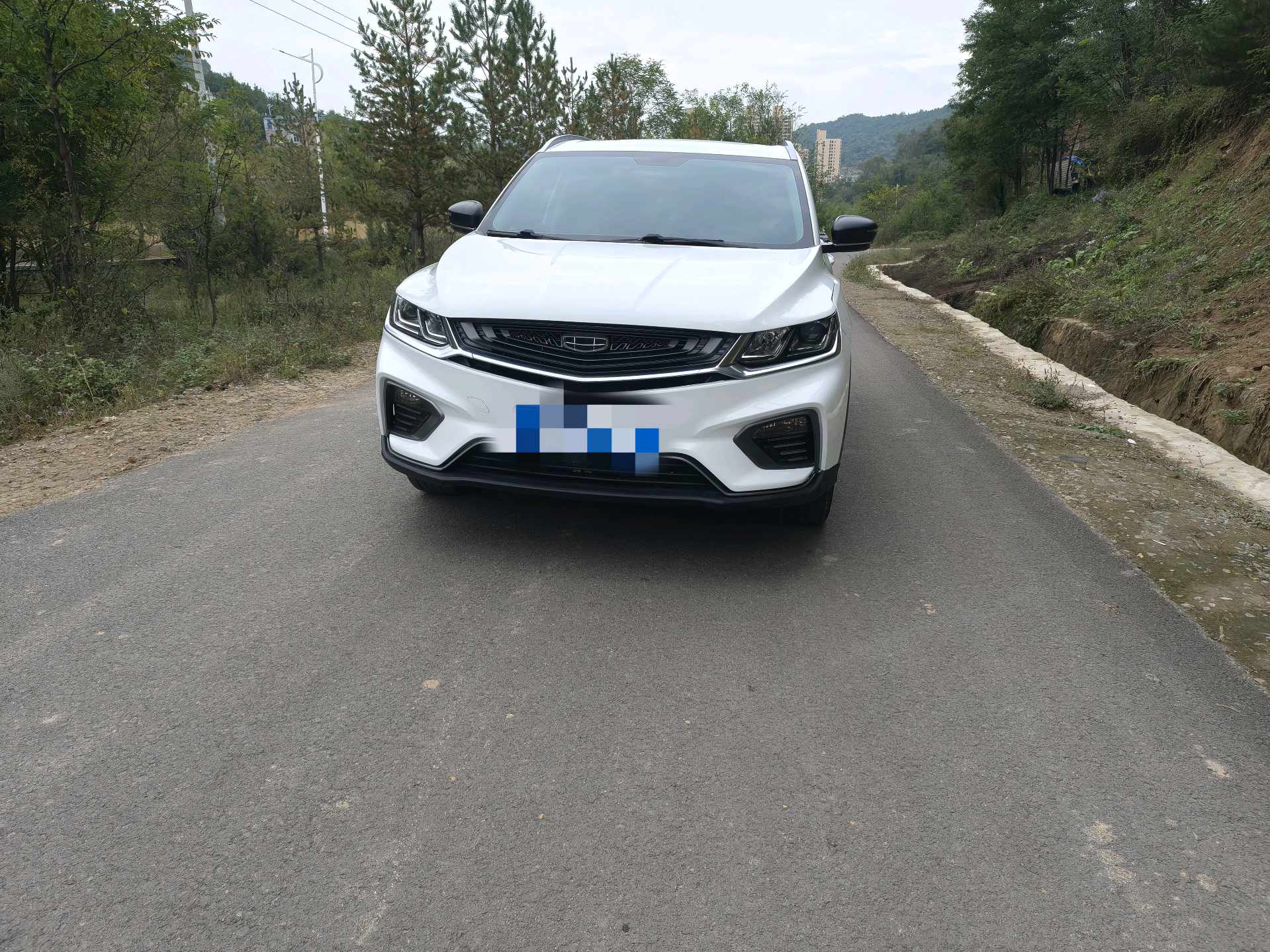 GEELY Coolray 2021 immagine di auto #2