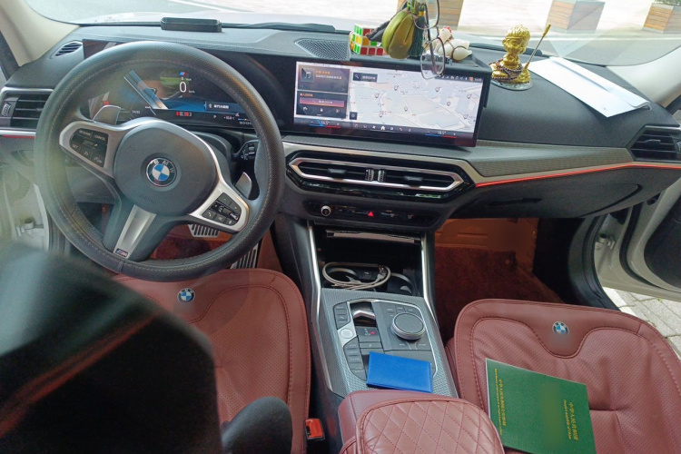 BMW 3 Series 2024 immagine di auto #7