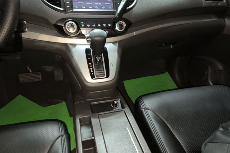 Honda CR-V 2015 #14 Honda CR-V 2015 car image #14