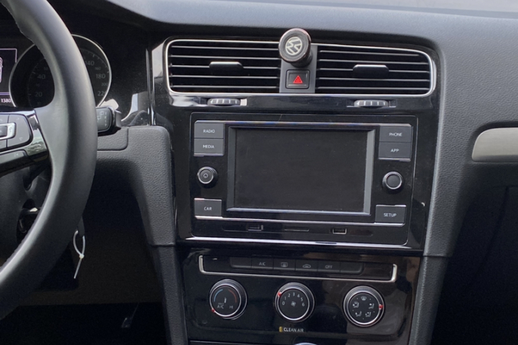 Volkswagen Golf 2019 #16 Volkswagen Golf 2019 car image #16