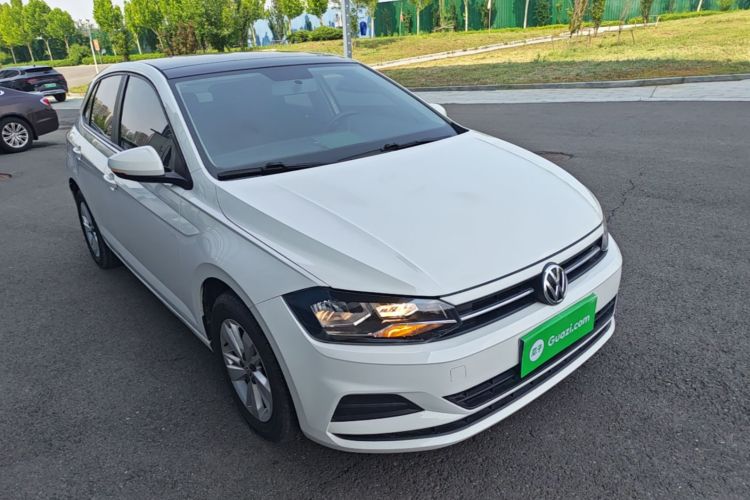 Volkswagen Polo 2021 car image #4