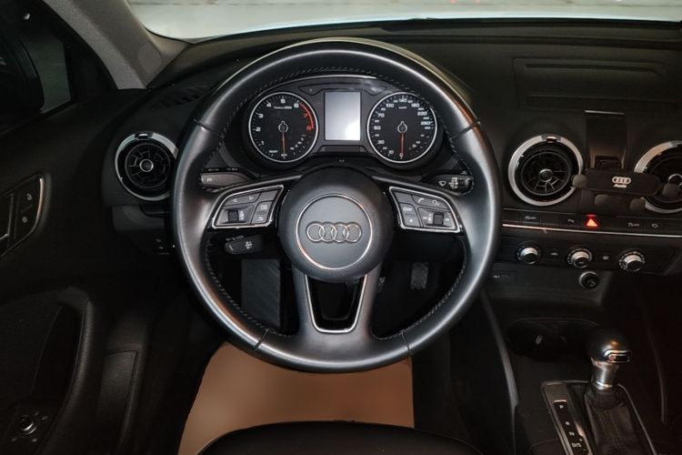 Audi A3 2021 car image #11