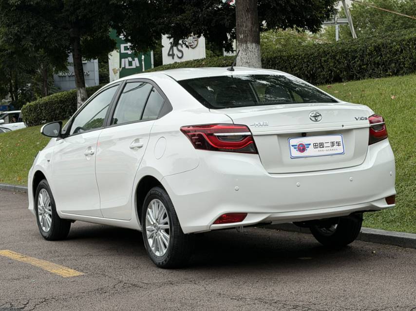 Toyota Vios 2021 immagine di auto #2