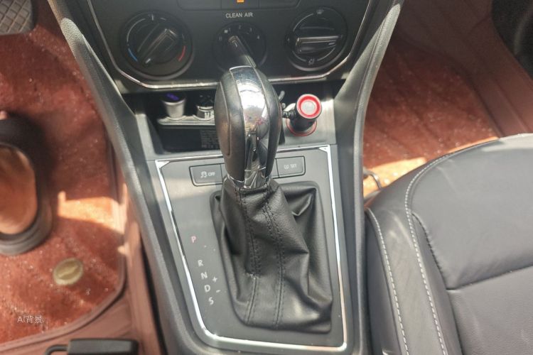 Volkswagen Lavida 2016 car image #16