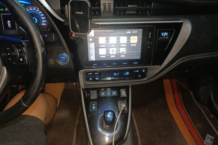 Toyota Corolla 2017 #17 Toyota Corolla 2017 car image #17