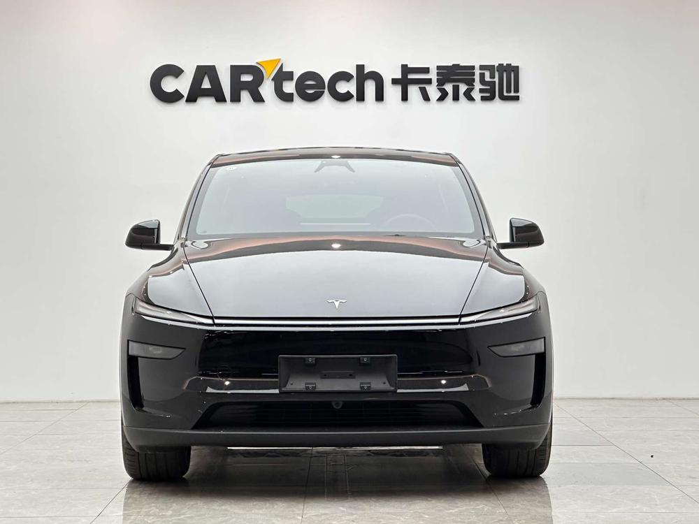 Tesla Model Y 2026 #2 Tesla Model Y 2026 изображение автомобиля #2