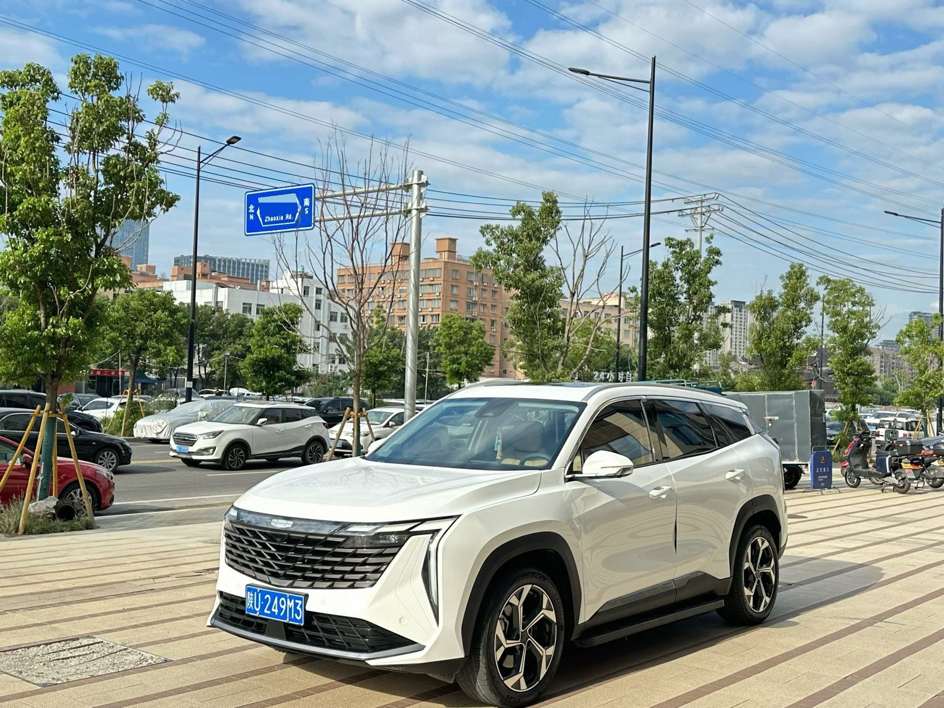 GEELY Boyue L 2023 GEELY Boyue L 2023 car image