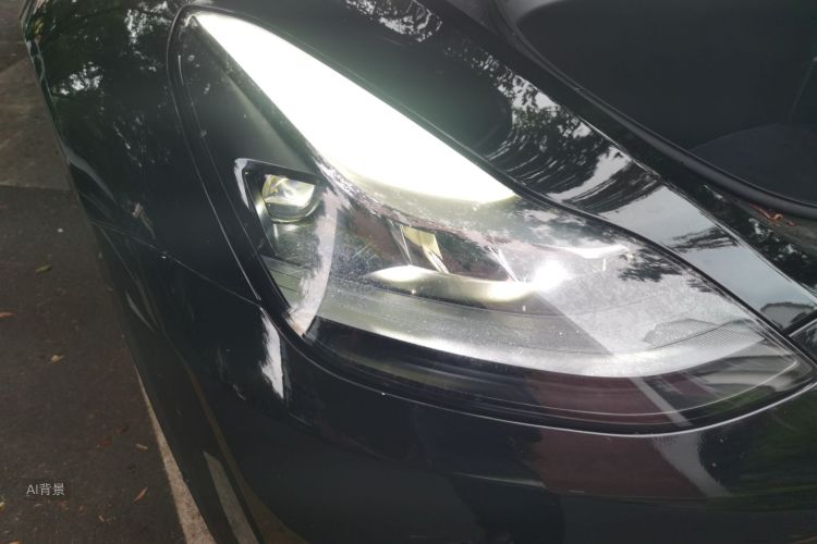 Tesla Model Y 2023 immagine di auto #8