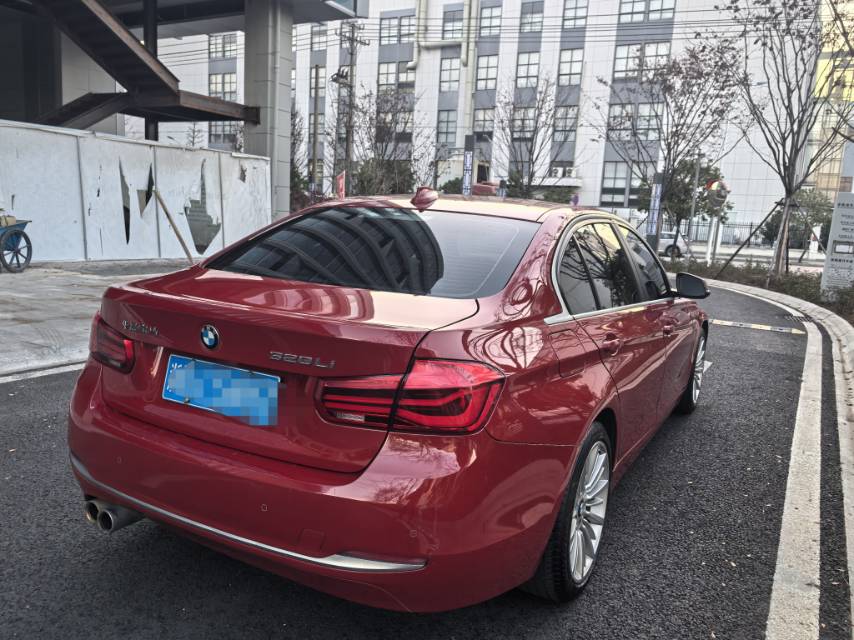 BMW 3 Series 2018 #3 BMW 3 Series 2018 car image #3