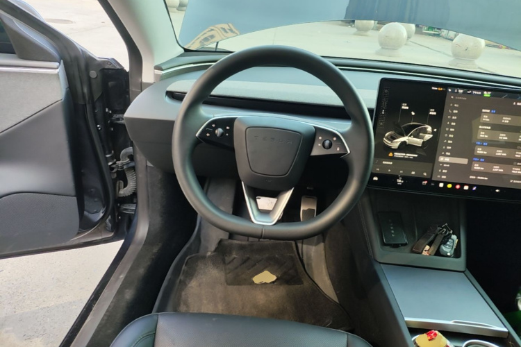 Tesla Model 3 2024 #11 Tesla Model 3 2024 car image #11