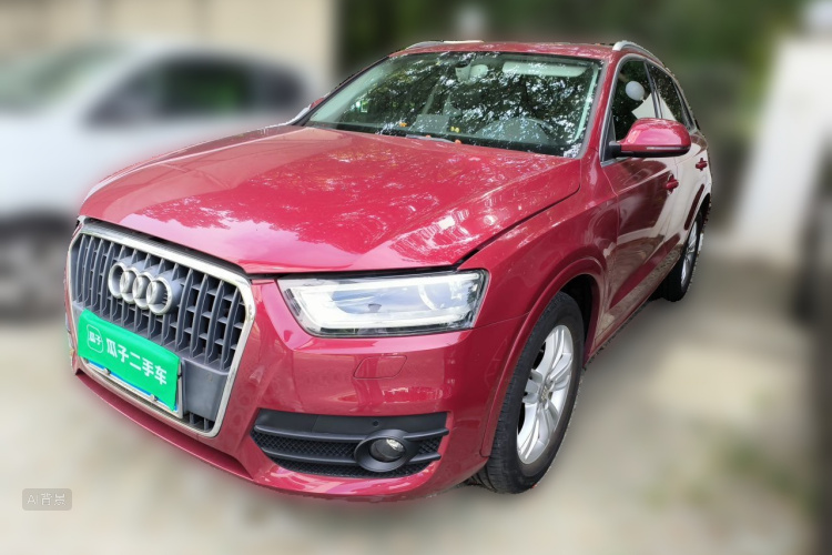 Audi Q3 2015 car image #2