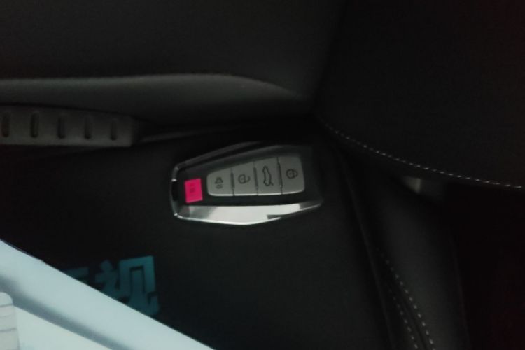 GEELY Emgrand 2025 car image #9