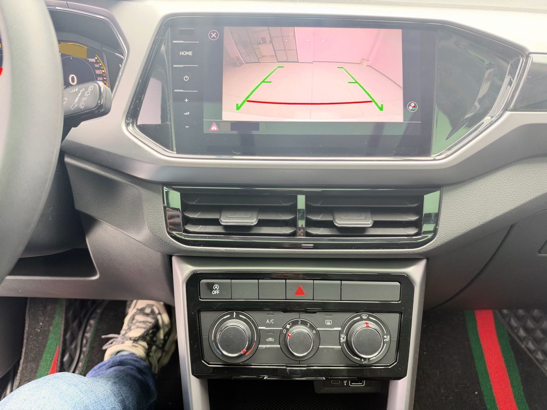 Volkswagen T-Cross 2022 car image #9