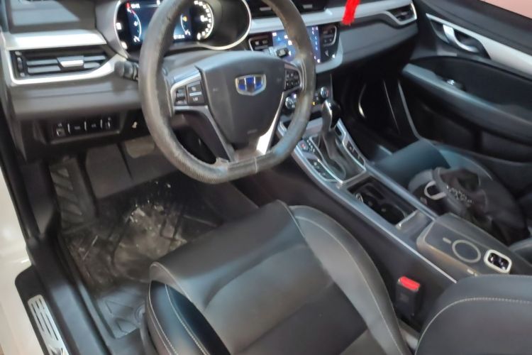 GEELY Emgrand 2018 car image #10